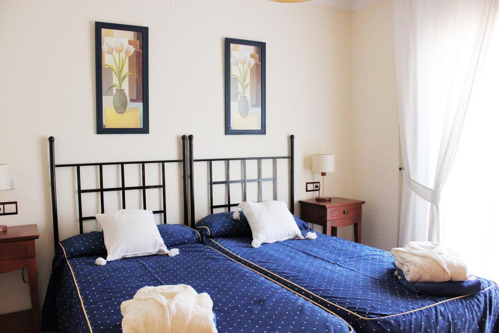 Apartamentos Albir Confort - Avenida III El Albir Pokoj fotografie